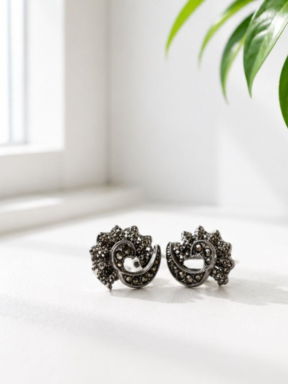 Vintage Silver-Tone Clip-On Earrings With Intricate Black Stone Accents & Ornate